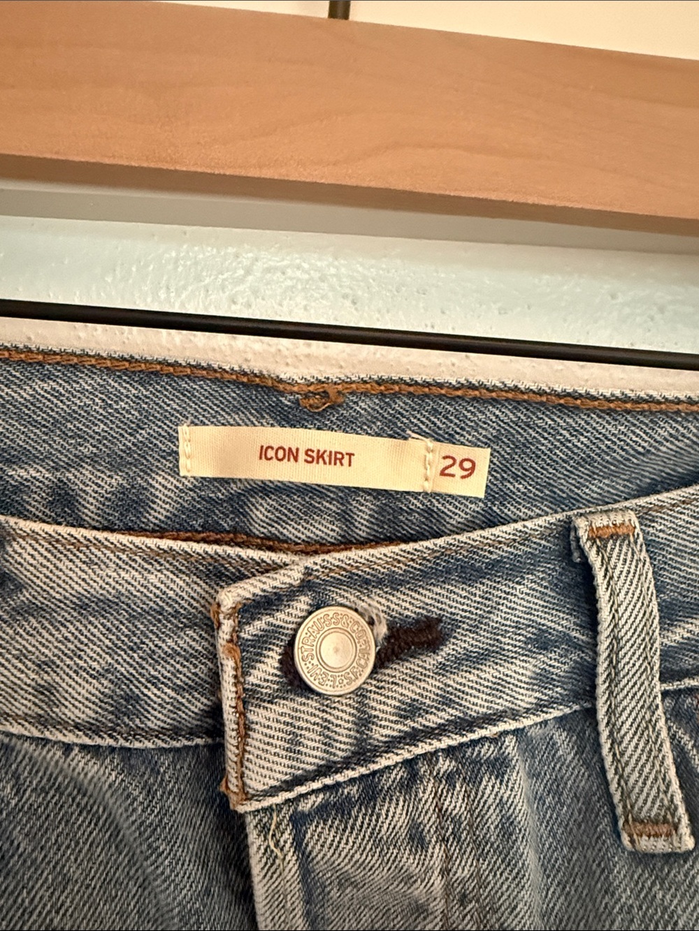 Levi’s ICON Light Blue Denim Mini Skirt - Picture 2 of 3
